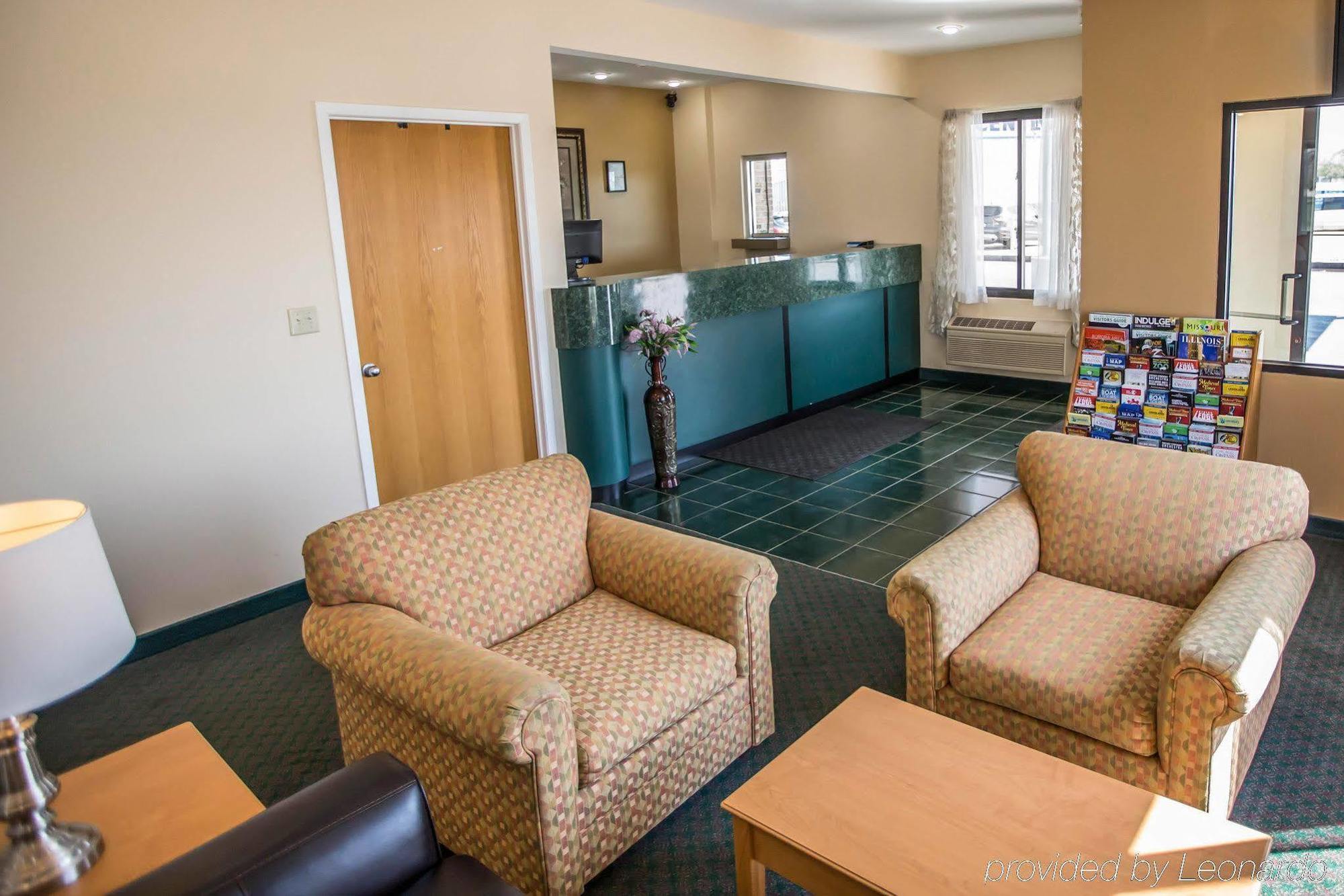 Econo Lodge Shorewood Extérieur photo